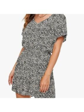 LacRettba Women's Leopard  V-Neck  With Pockets Romper Jumpsuit  NWT    Size XL